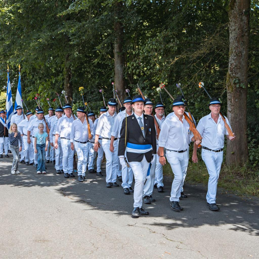 Schützenfestsonntag 13